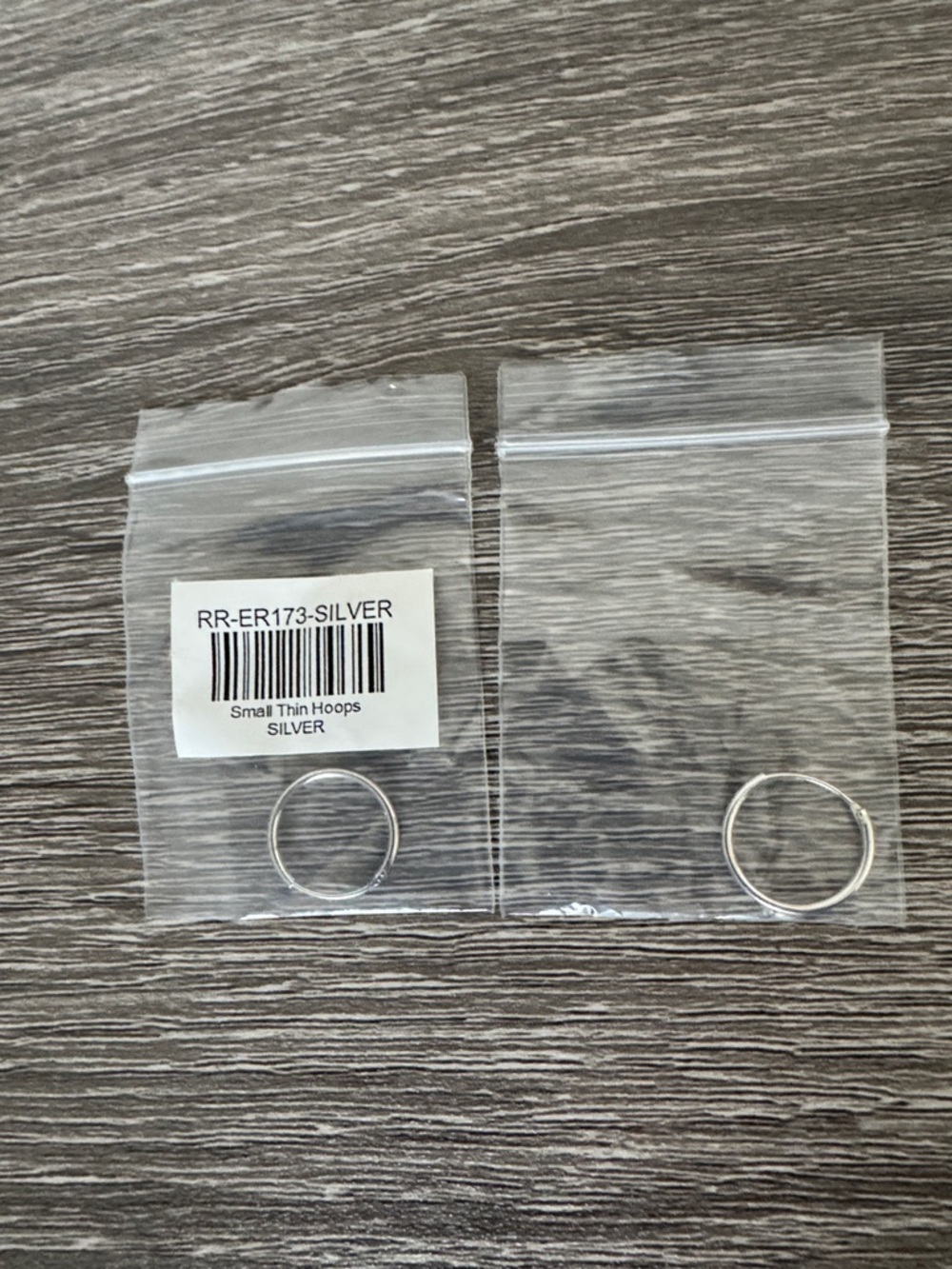 Small thin silver hoop earrings - silver